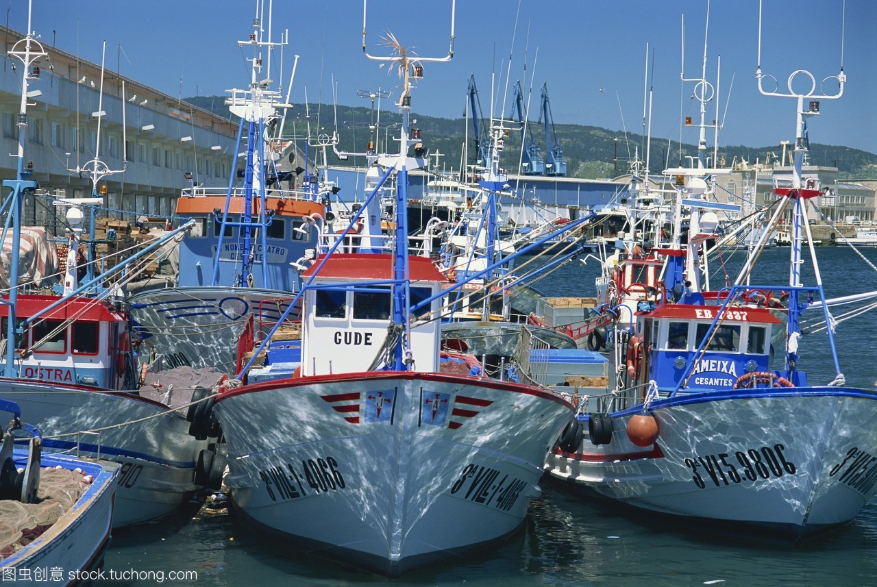 渔船在维哥港口西班牙主要渔港之一在加利西亚西班牙,欧洲